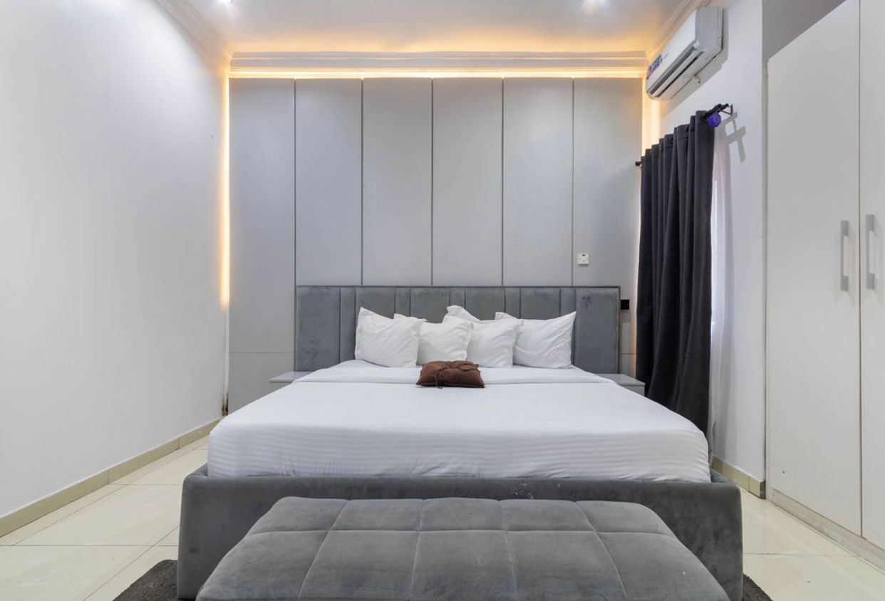 Master Bedroom with Cove Lighting